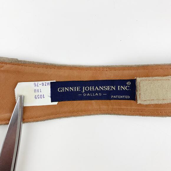 Vintage Ginnie Johansen Tan Suede Belt Triangle Design Women's - Picture 6 of 6